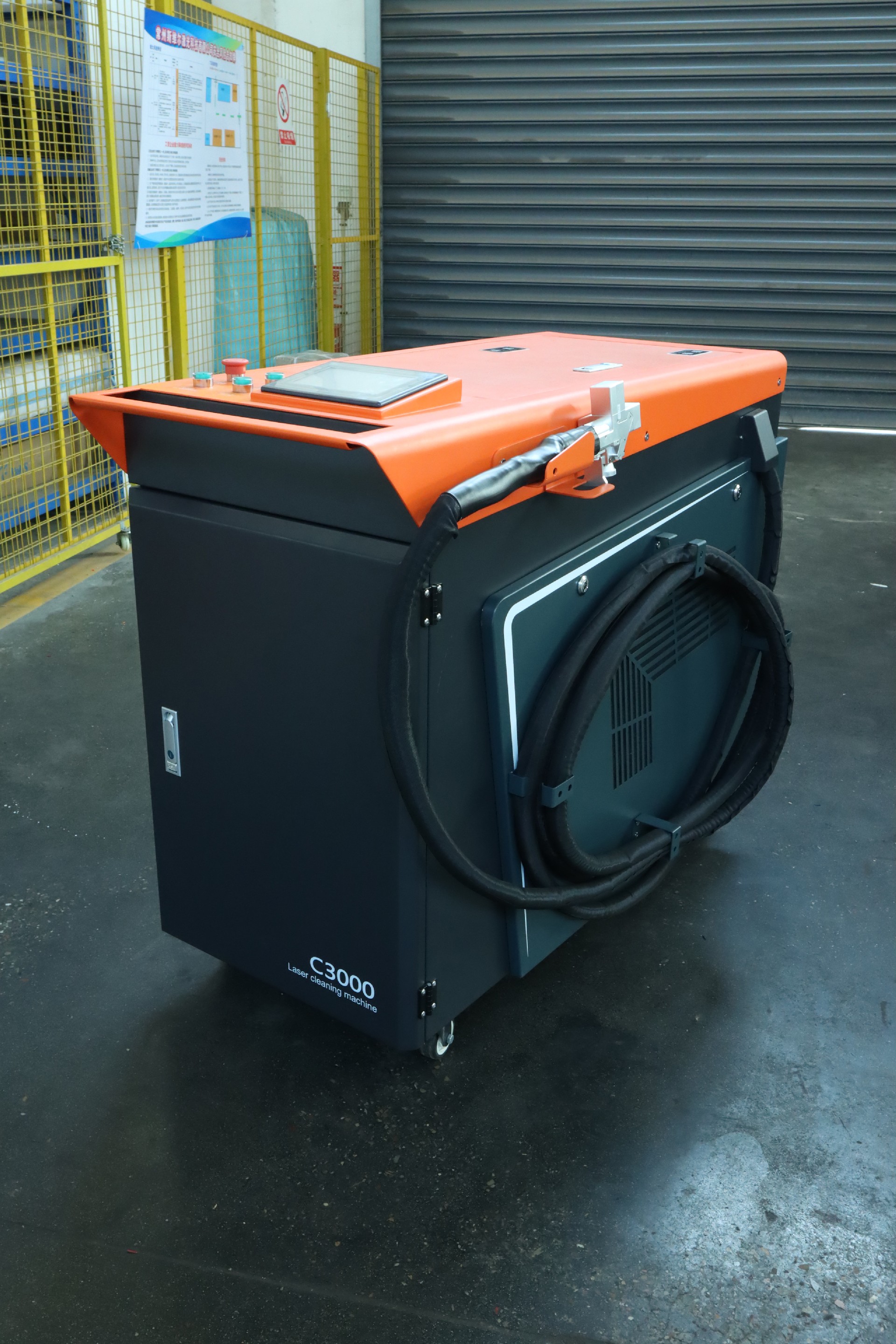 Manual Fiber Laser Cleaning Machine